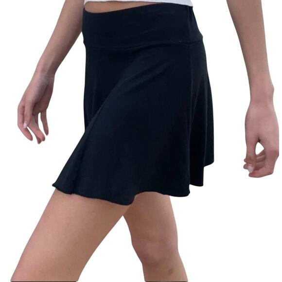 Brandy Melville Flowy Mini Skirt Size Small Navy Blue Size XS/Small - Picture 3 of 10